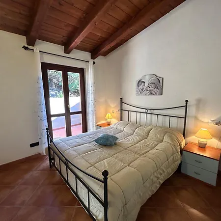 Casa Il Mirto Feriehus *